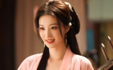 王楚然早期青涩形象回顾