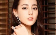 迪丽热巴好会演疯批